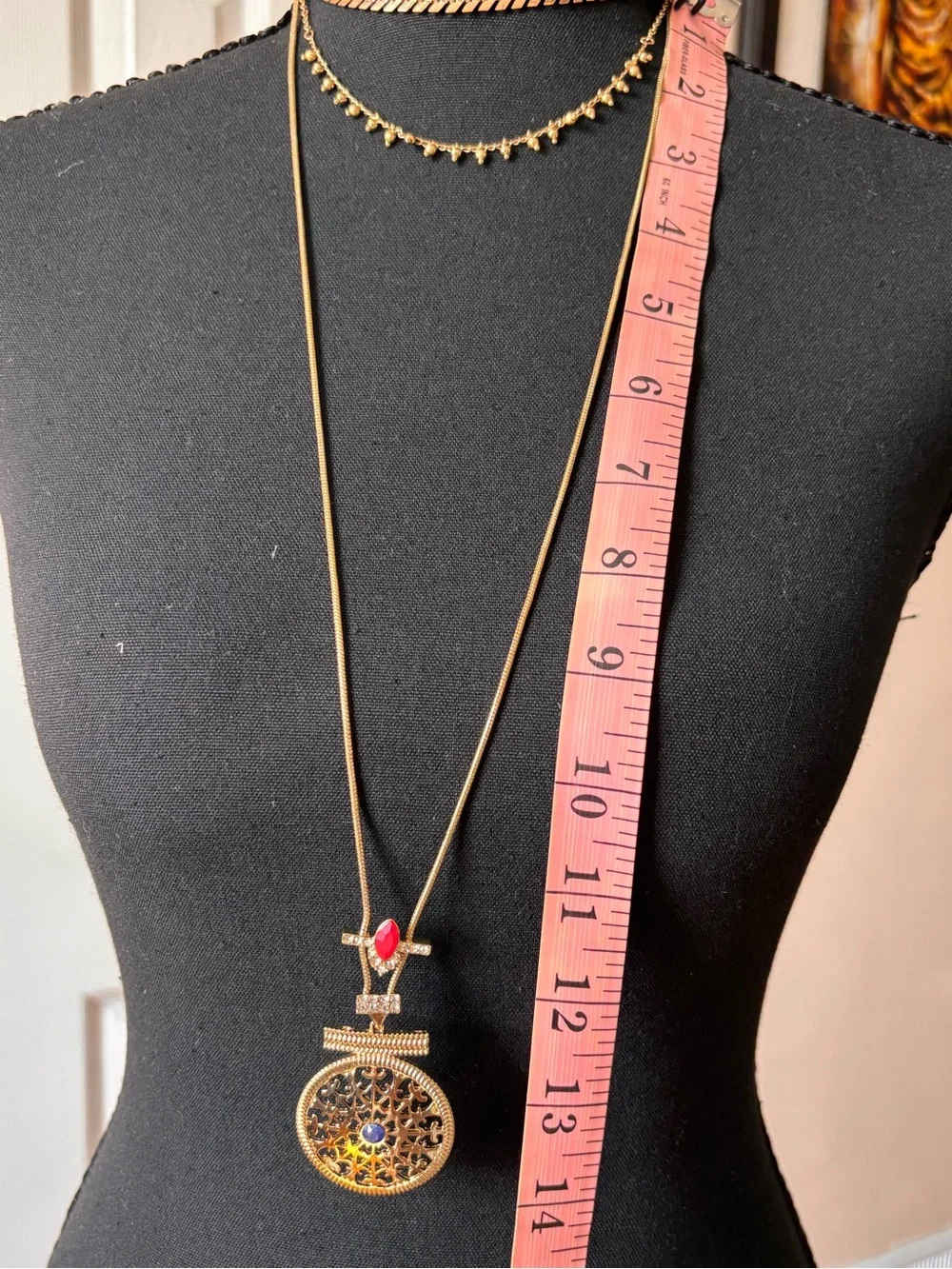 Guess vintage Gold-Tone Multi-Strand Pendant Necklace Multicolor Stones